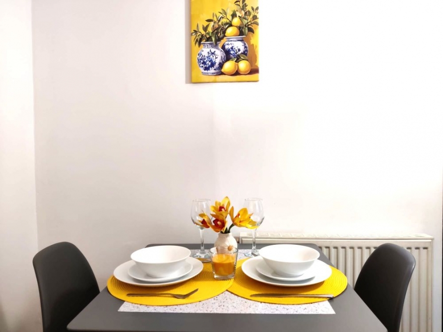 Studio in Central London - whole place is yours!